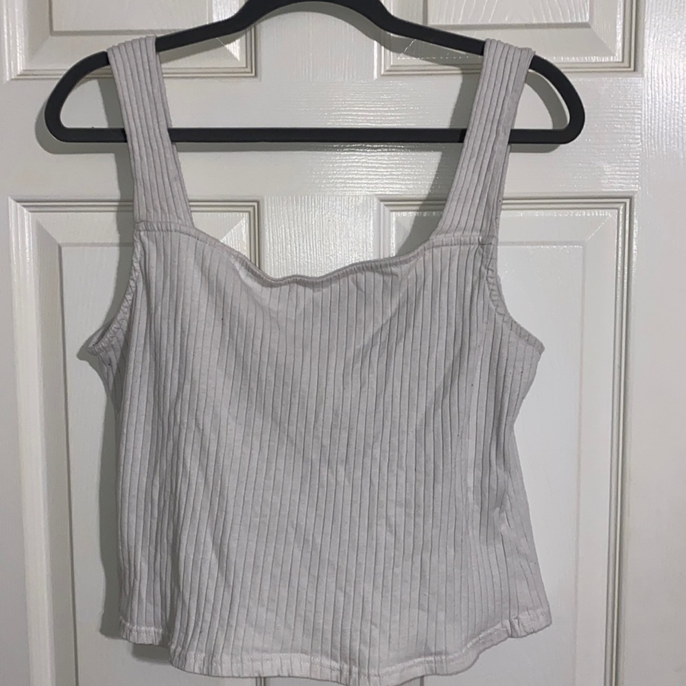 White cropped tank